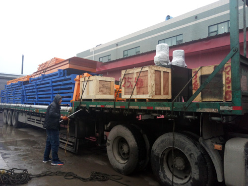 液壓升降機(jī) 液壓升降機(jī)