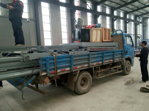 導軌式液壓升降機 導軌式液壓升降機